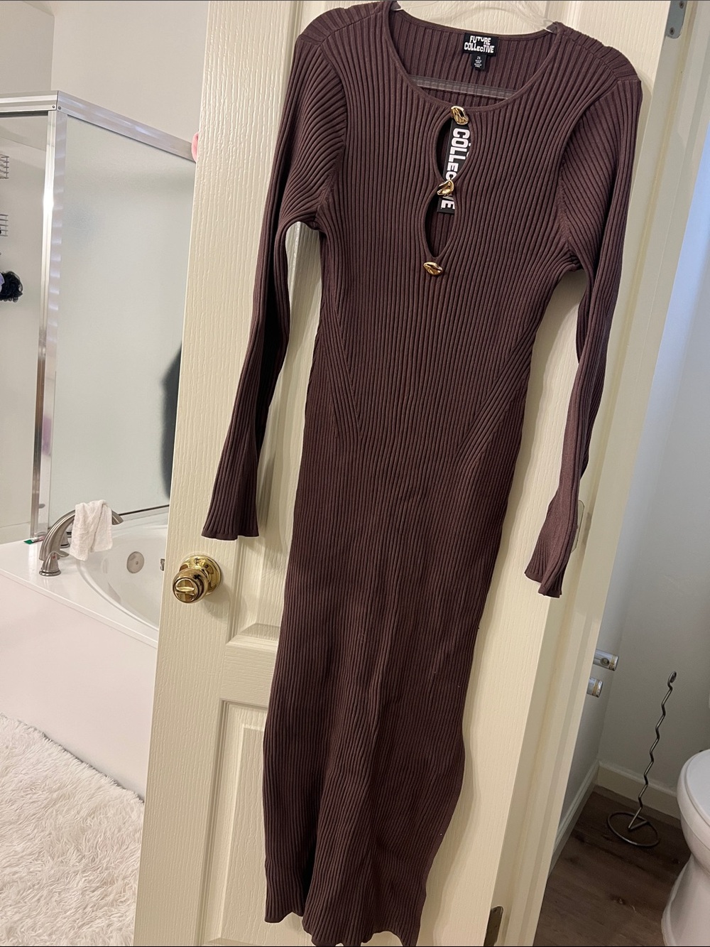 Fitted Brown Ribbed Maxi Dress with Keyhole Accent